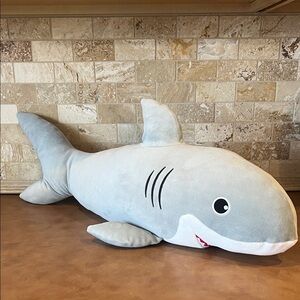 Plush Shark, light gray with white belly, good /clean condition